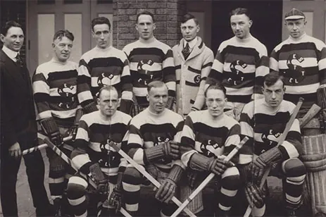 vintage hockey team pic