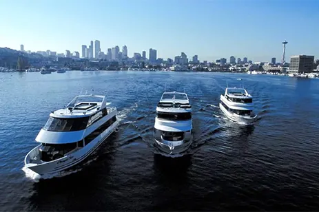 cruise boats on lake union